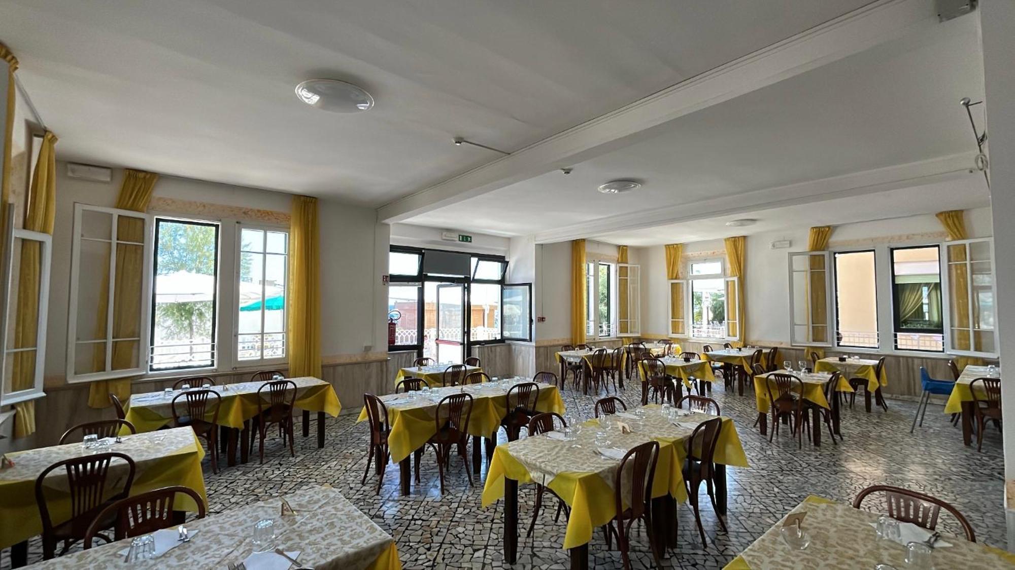 בלריה-איגאה מרינה Hotel Bartolini מראה חיצוני תמונה